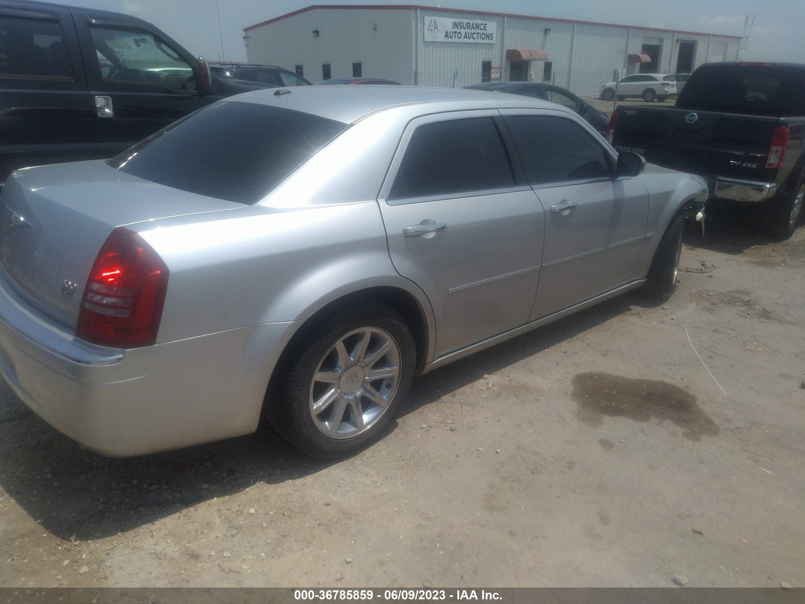 Photo 3 VIN: 2C3KA63H06H535302 - CHRYSLER 300 