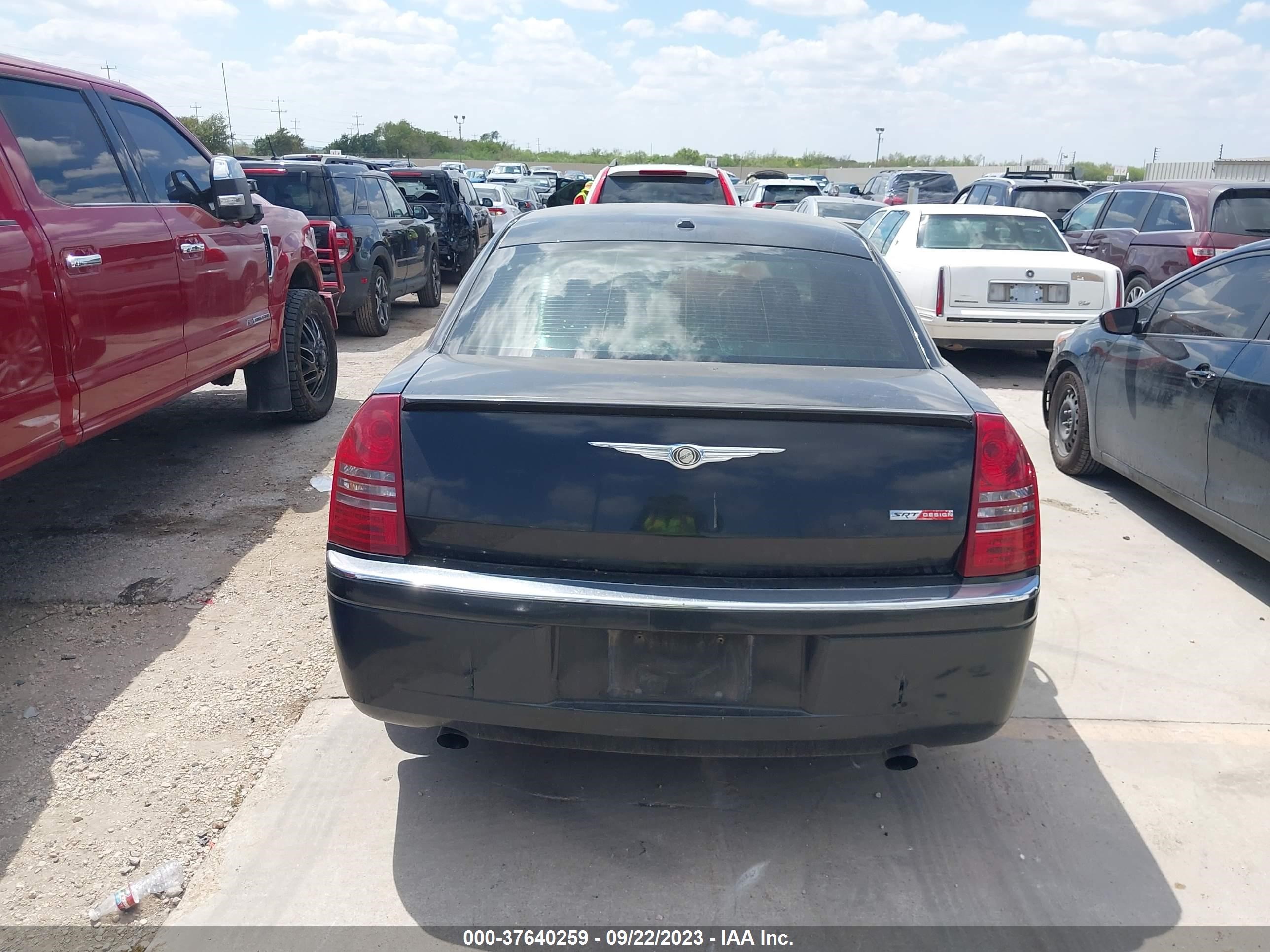 Photo 16 VIN: 2C3KA63H07H795779 - CHRYSLER 300 