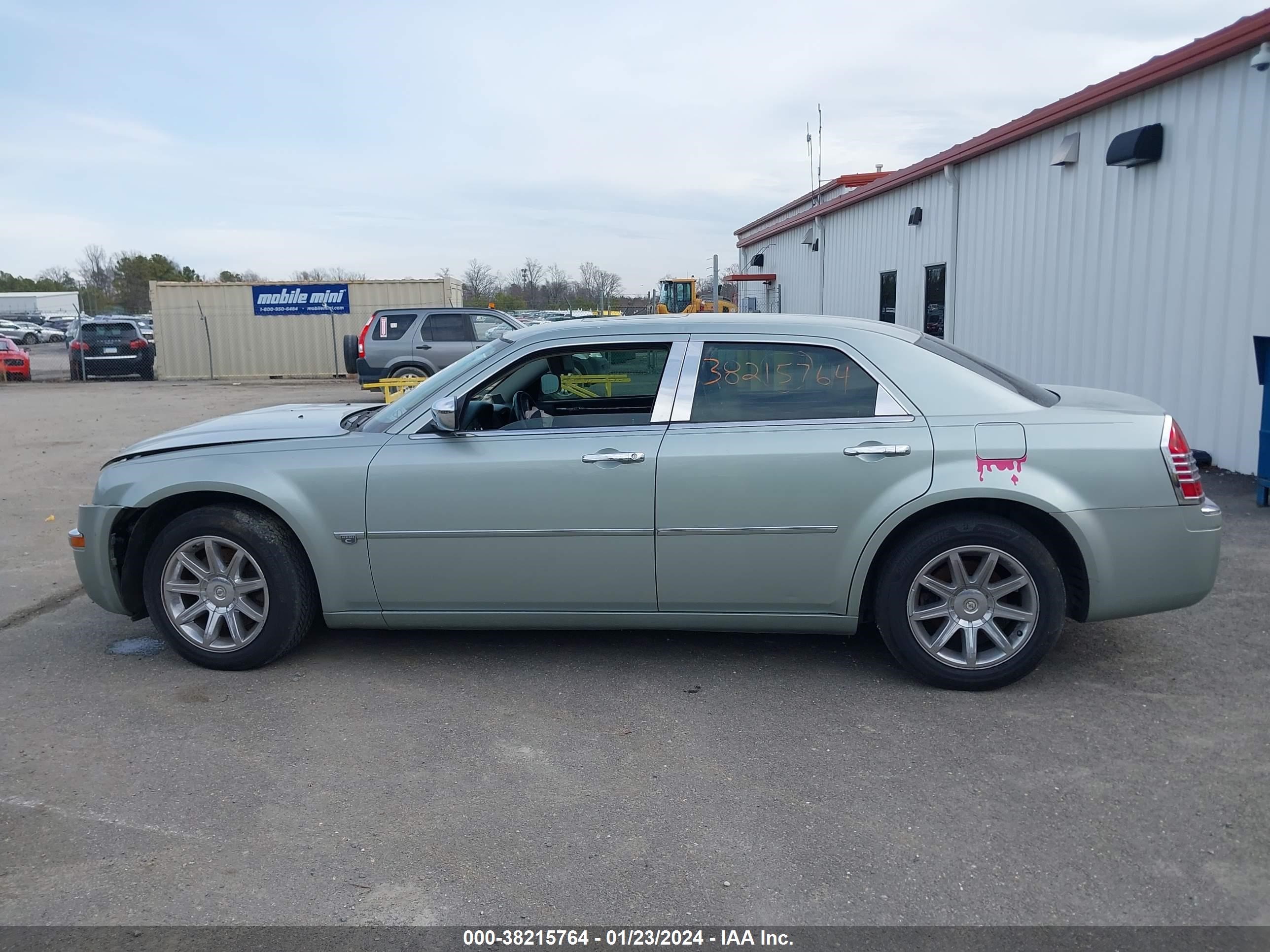 Photo 13 VIN: 2C3KA63H16H453918 - CHRYSLER 300 