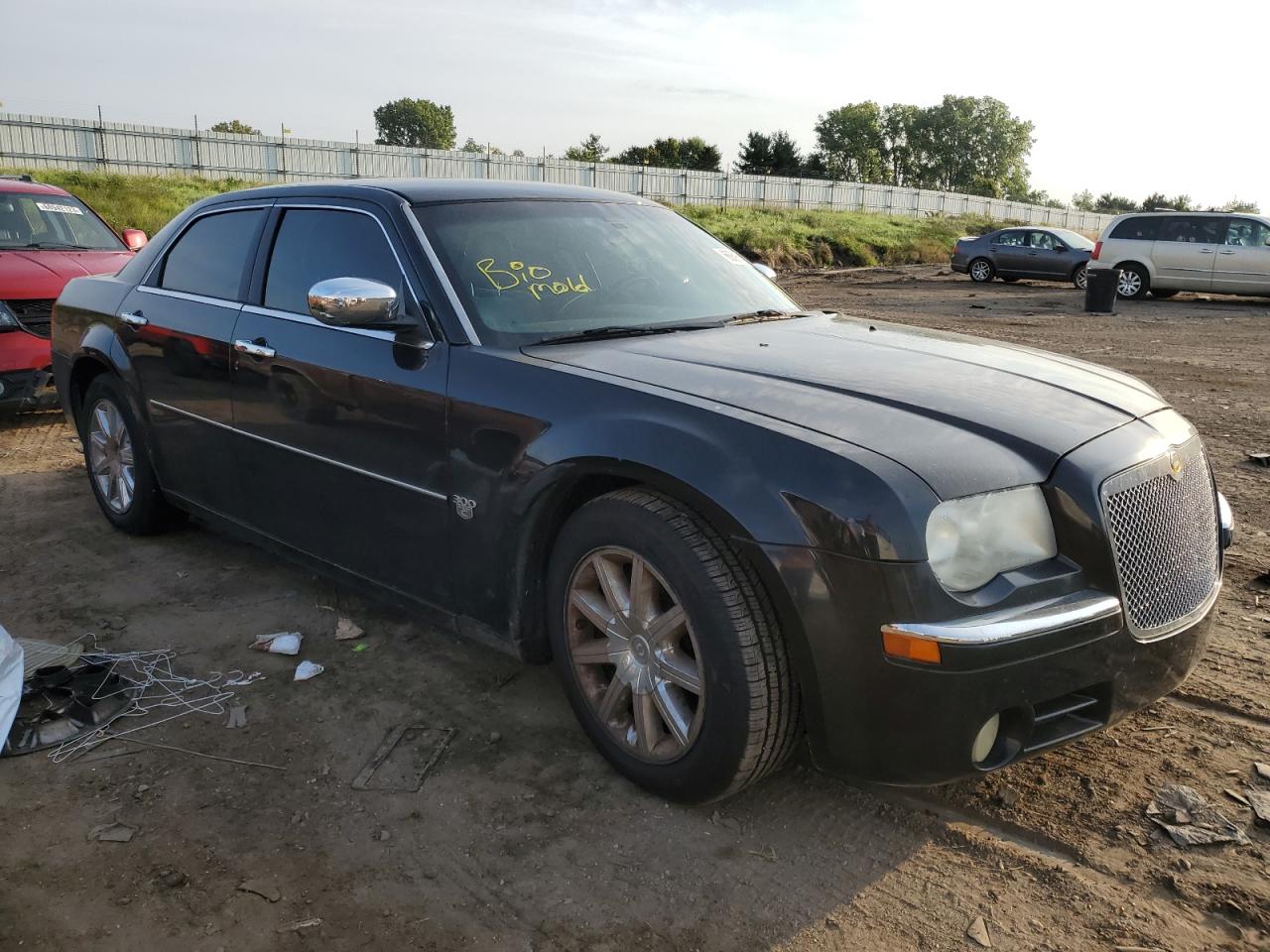 Photo 3 VIN: 2C3KA63H17H785973 - CHRYSLER 300 