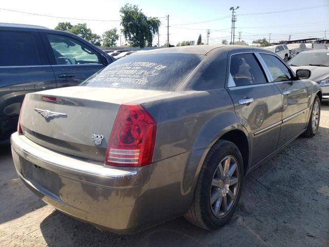 Photo 2 VIN: 2C3KA63H18H133081 - CHRYSLER 300 