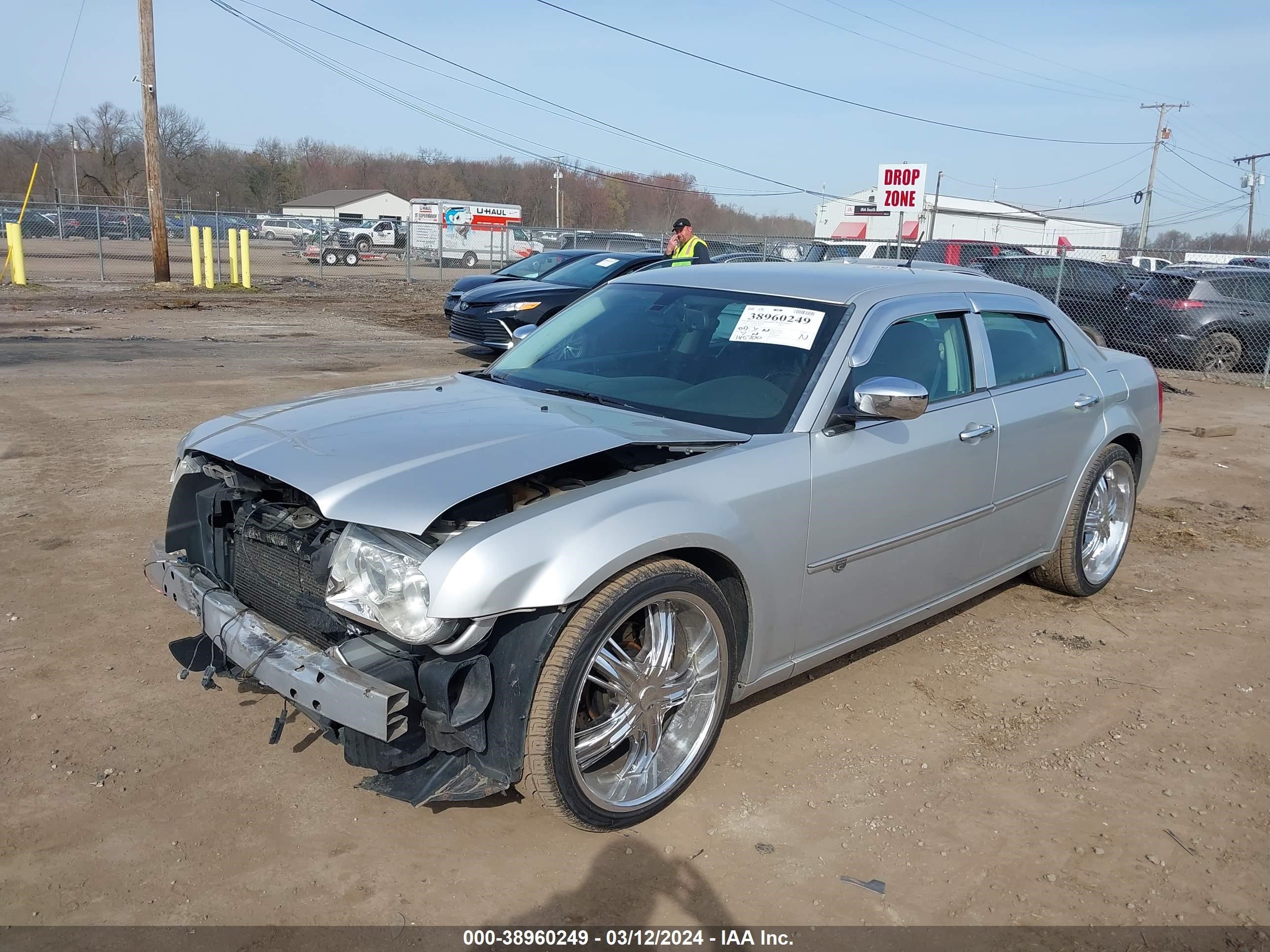 Photo 1 VIN: 2C3KA63H18H158899 - CHRYSLER 300C 