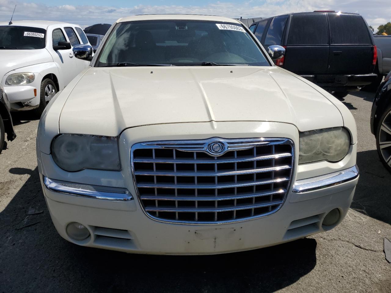 Photo 4 VIN: 2C3KA63H27H823811 - CHRYSLER 300 