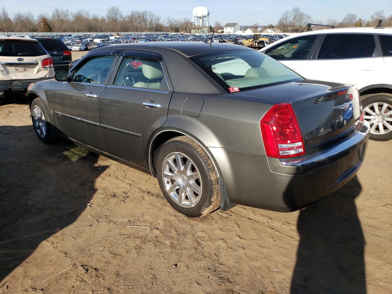 Photo 1 VIN: 2C3KA63H28H133610 - CHRYSLER 300 