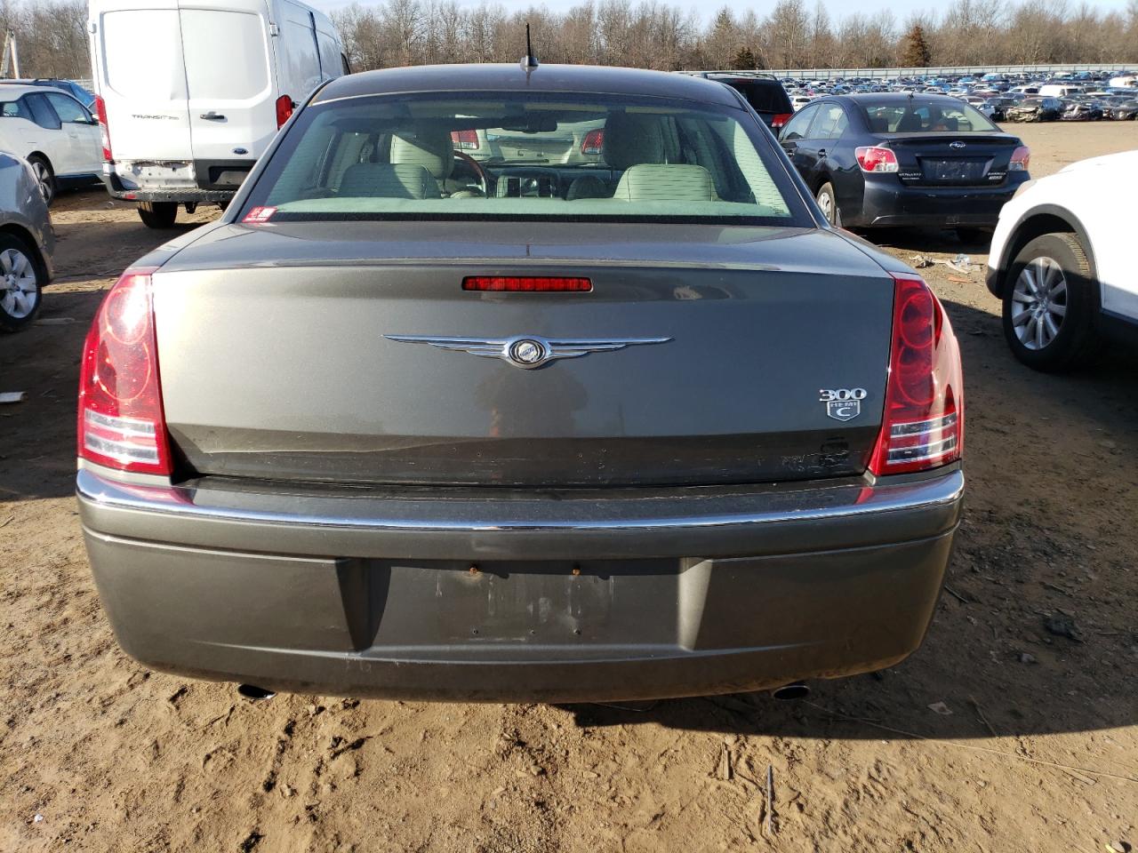 Photo 5 VIN: 2C3KA63H28H133610 - CHRYSLER 300 