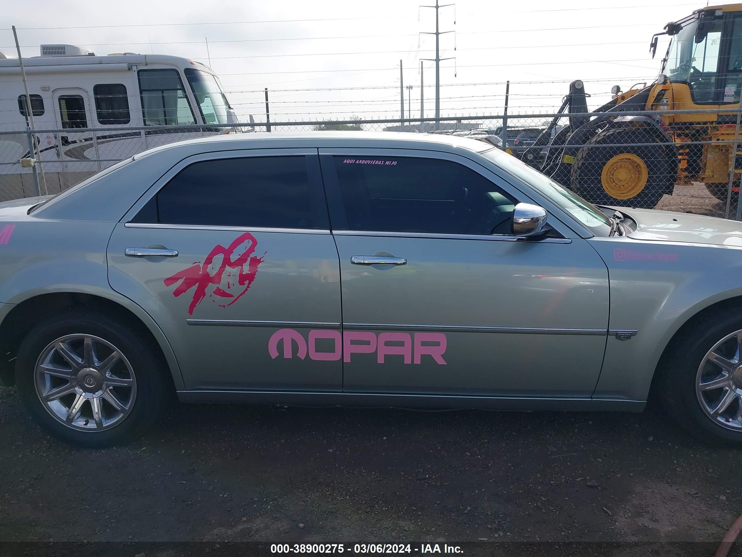 Photo 12 VIN: 2C3KA63H36H365677 - CHRYSLER 300C 