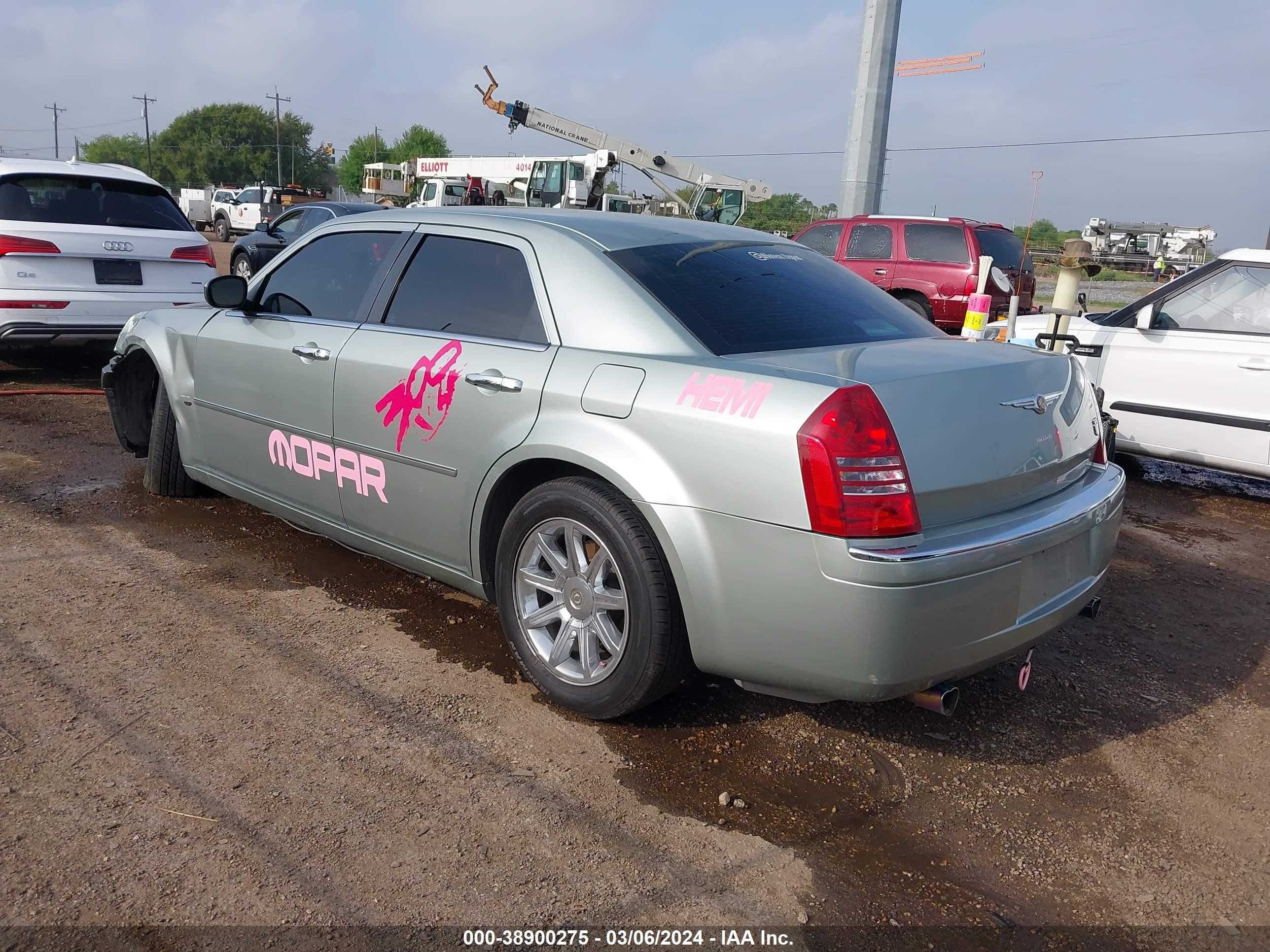 Photo 2 VIN: 2C3KA63H36H365677 - CHRYSLER 300C 