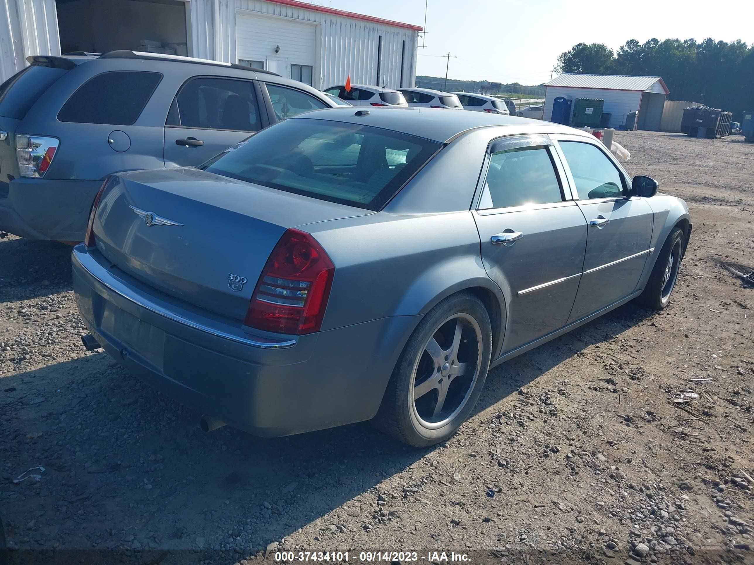 Photo 3 VIN: 2C3KA63H36H535911 - CHRYSLER 300 