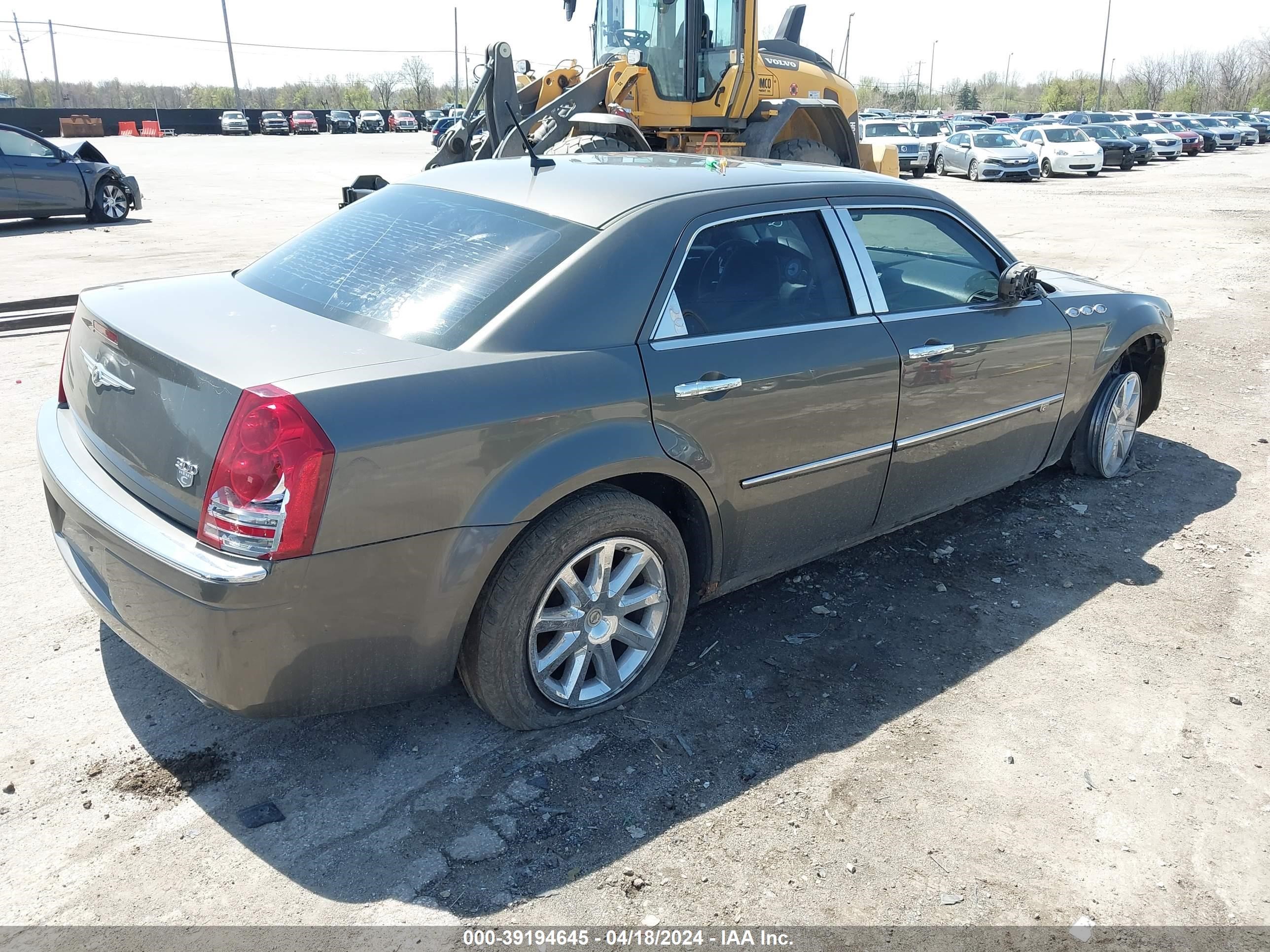 Photo 3 VIN: 2C3KA63H38H306406 - CHRYSLER 300C 