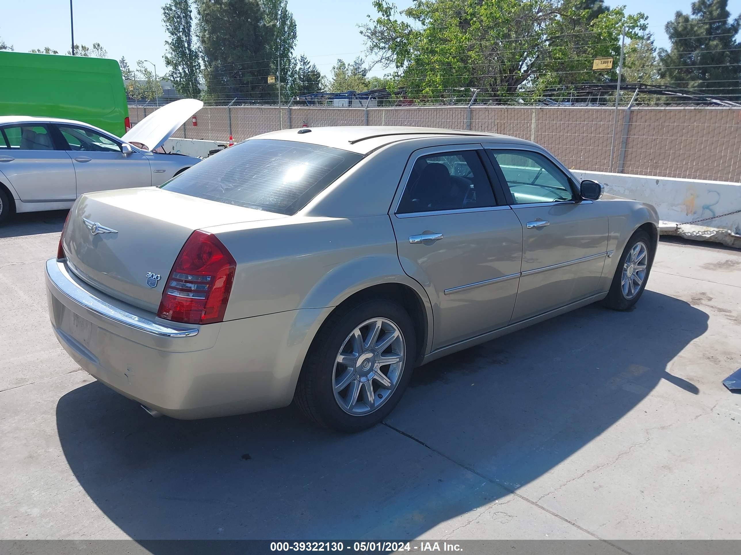 Photo 3 VIN: 2C3KA63H46H534556 - CHRYSLER 300C 