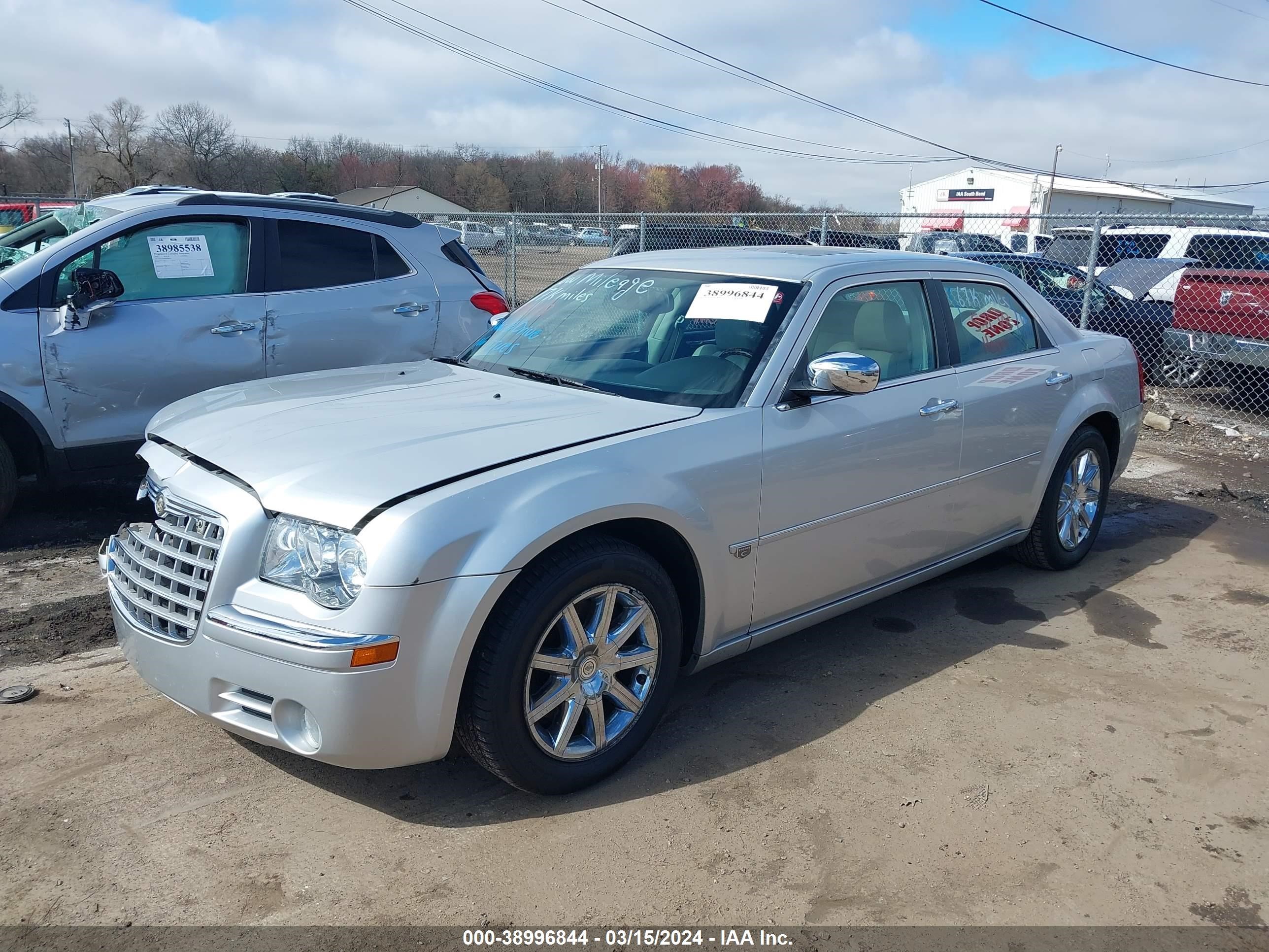 Photo 1 VIN: 2C3KA63H57H674407 - CHRYSLER 300C 