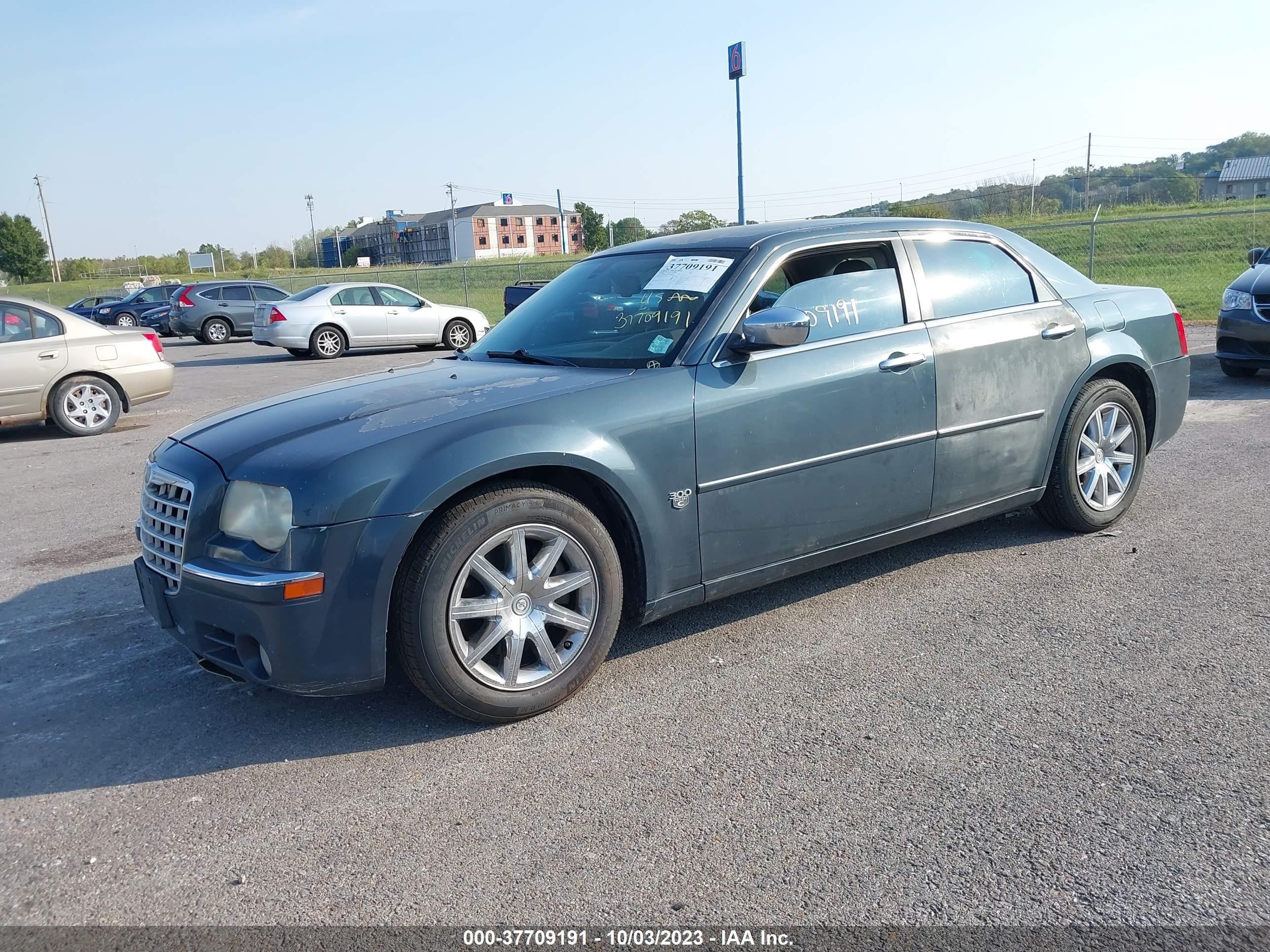 Photo 1 VIN: 2C3KA63H57H858634 - CHRYSLER 300 