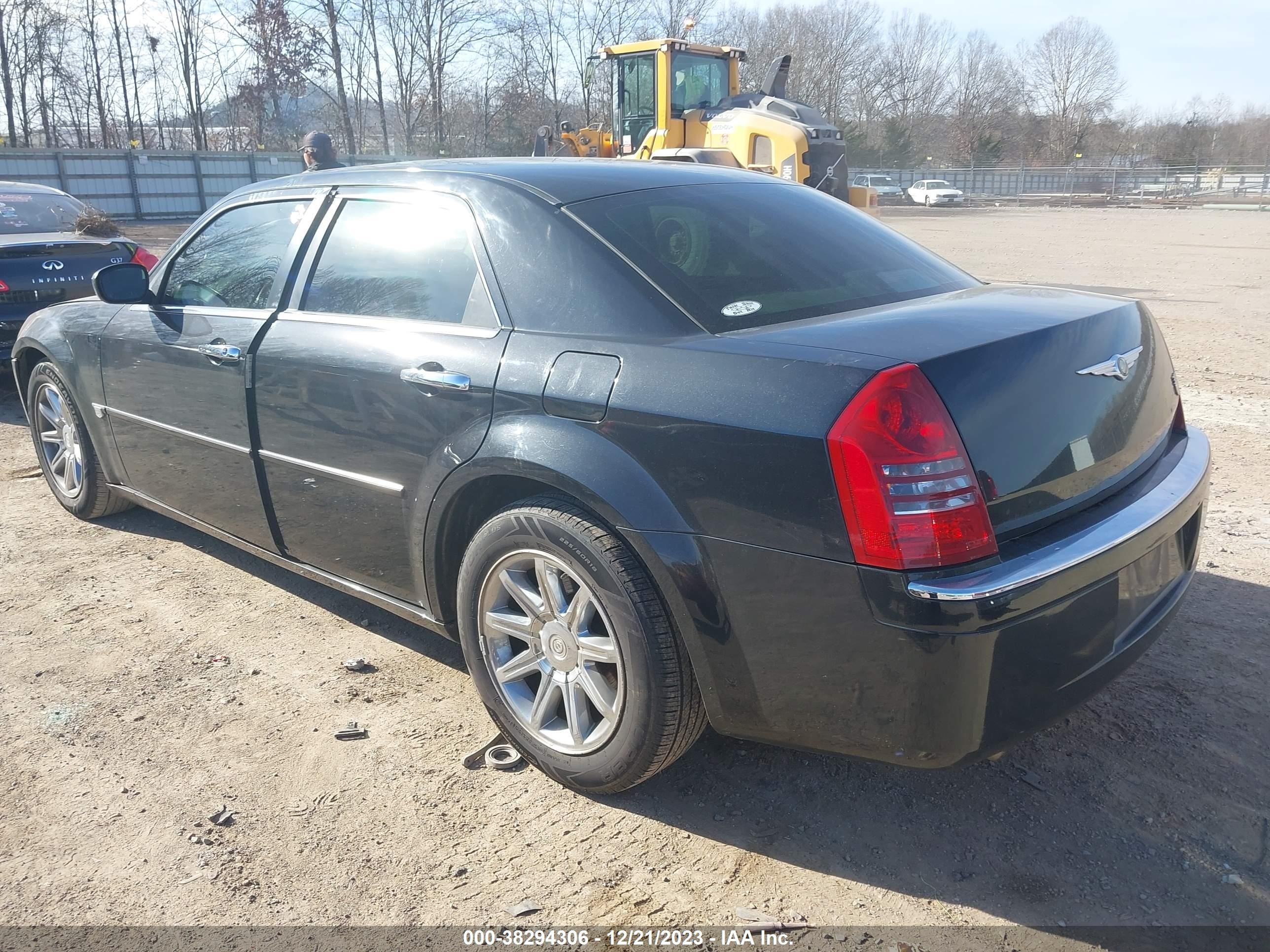 Photo 2 VIN: 2C3KA63H66H158300 - CHRYSLER 300 