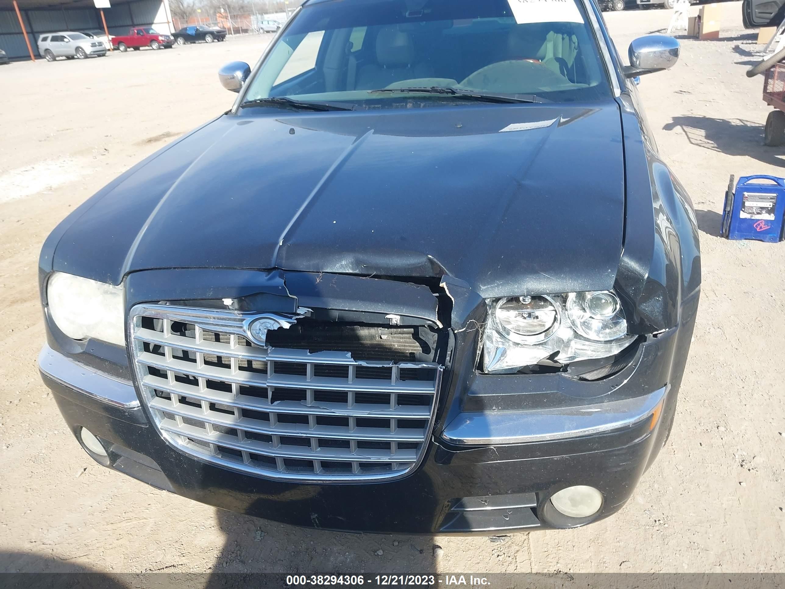 Photo 5 VIN: 2C3KA63H66H158300 - CHRYSLER 300 