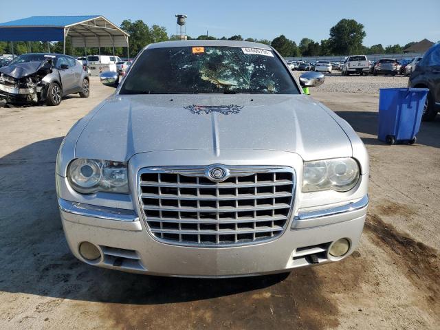 Photo 4 VIN: 2C3KA63H68H115935 - CHRYSLER 300C 