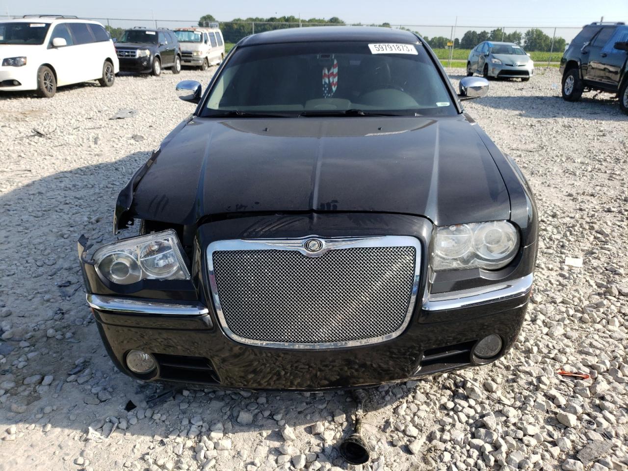 Photo 4 VIN: 2C3KA63H77H705771 - CHRYSLER 300 