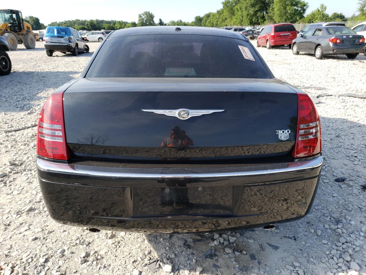 Photo 5 VIN: 2C3KA63H77H705771 - CHRYSLER 300 