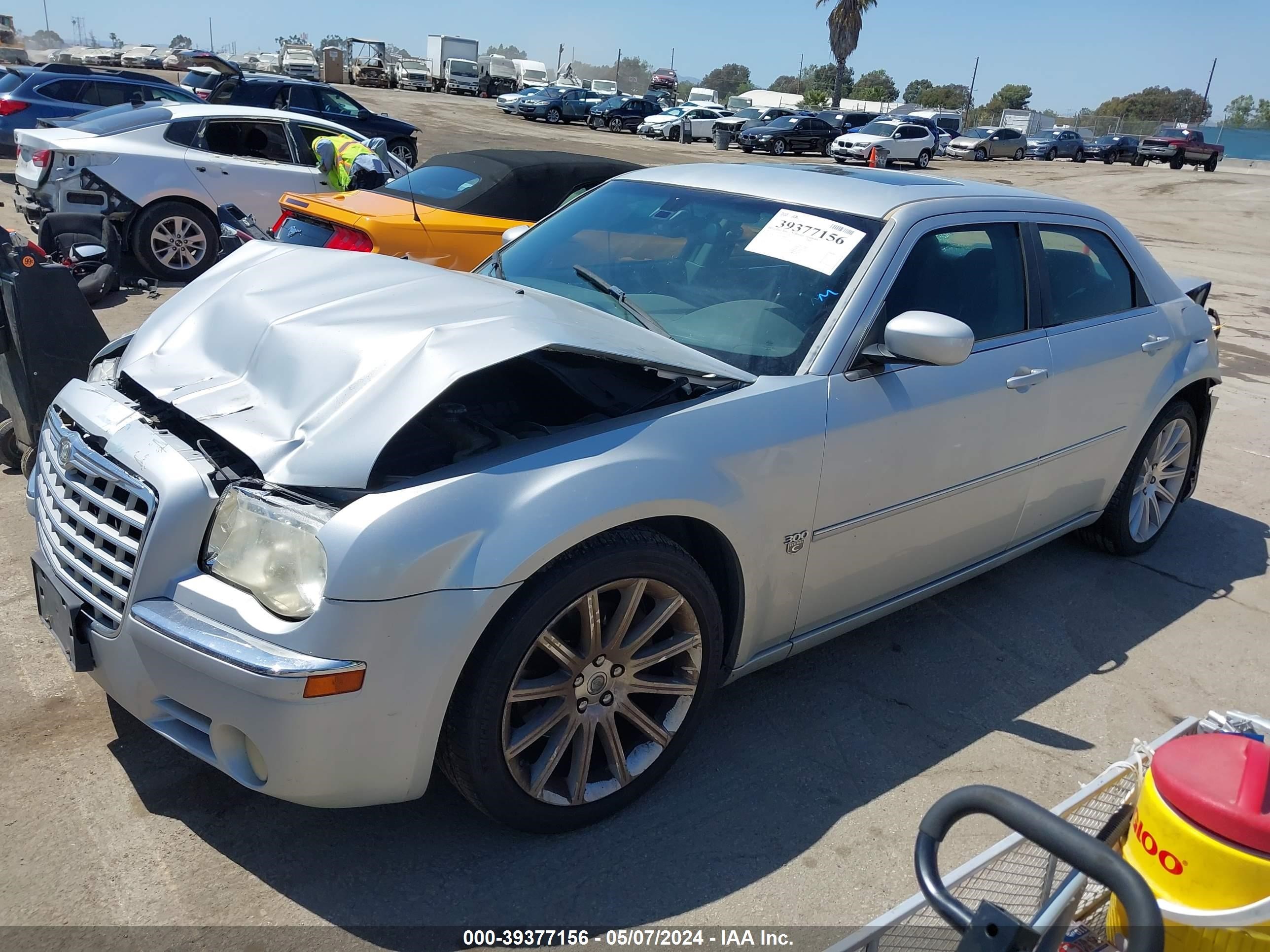 Photo 1 VIN: 2C3KA63H77H790904 - CHRYSLER 300C 