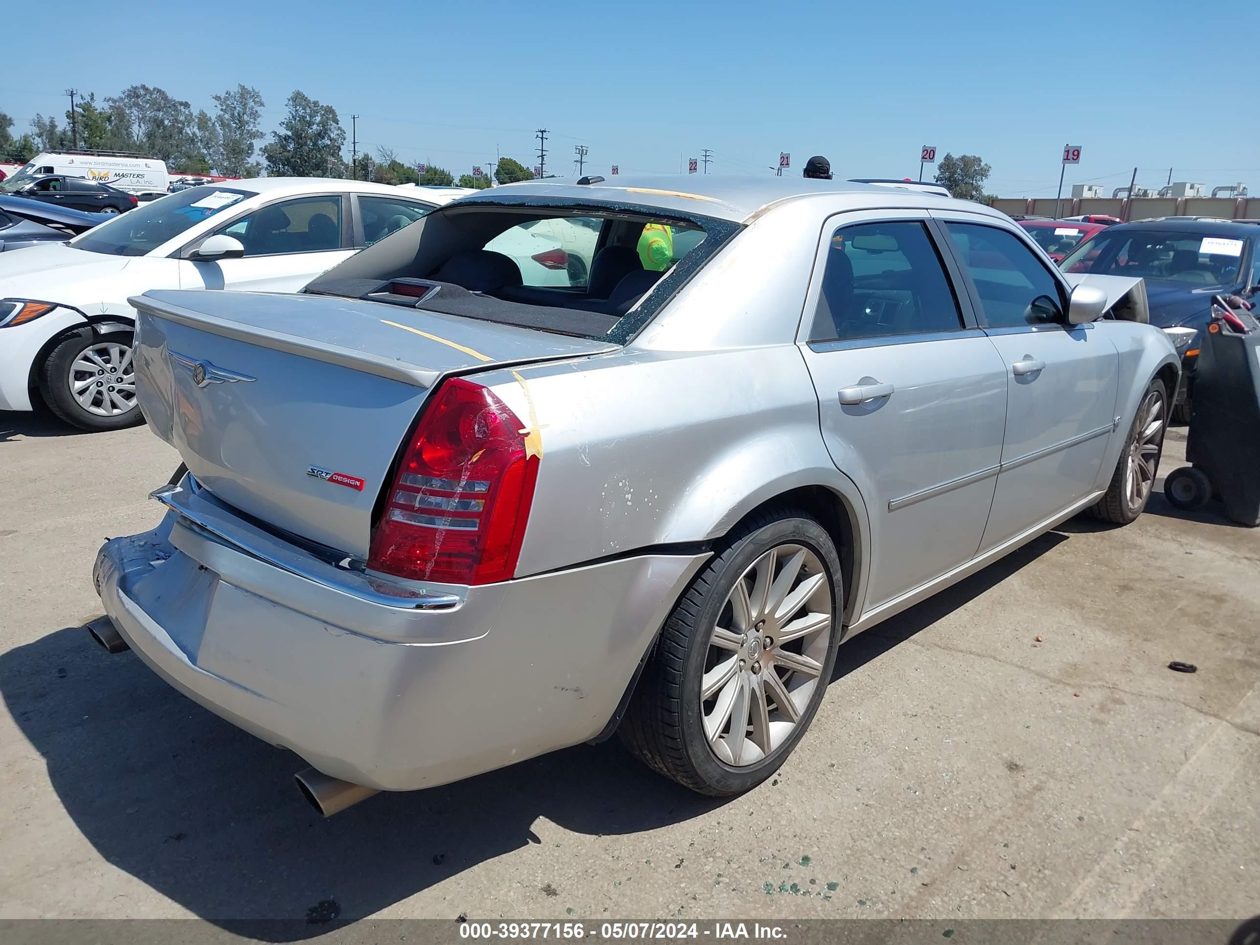 Photo 3 VIN: 2C3KA63H77H790904 - CHRYSLER 300C 