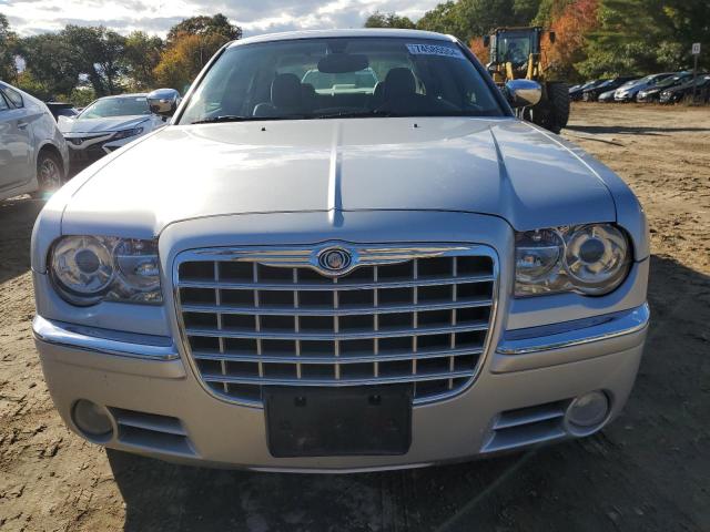 Photo 4 VIN: 2C3KA63H77H897614 - CHRYSLER 300C 