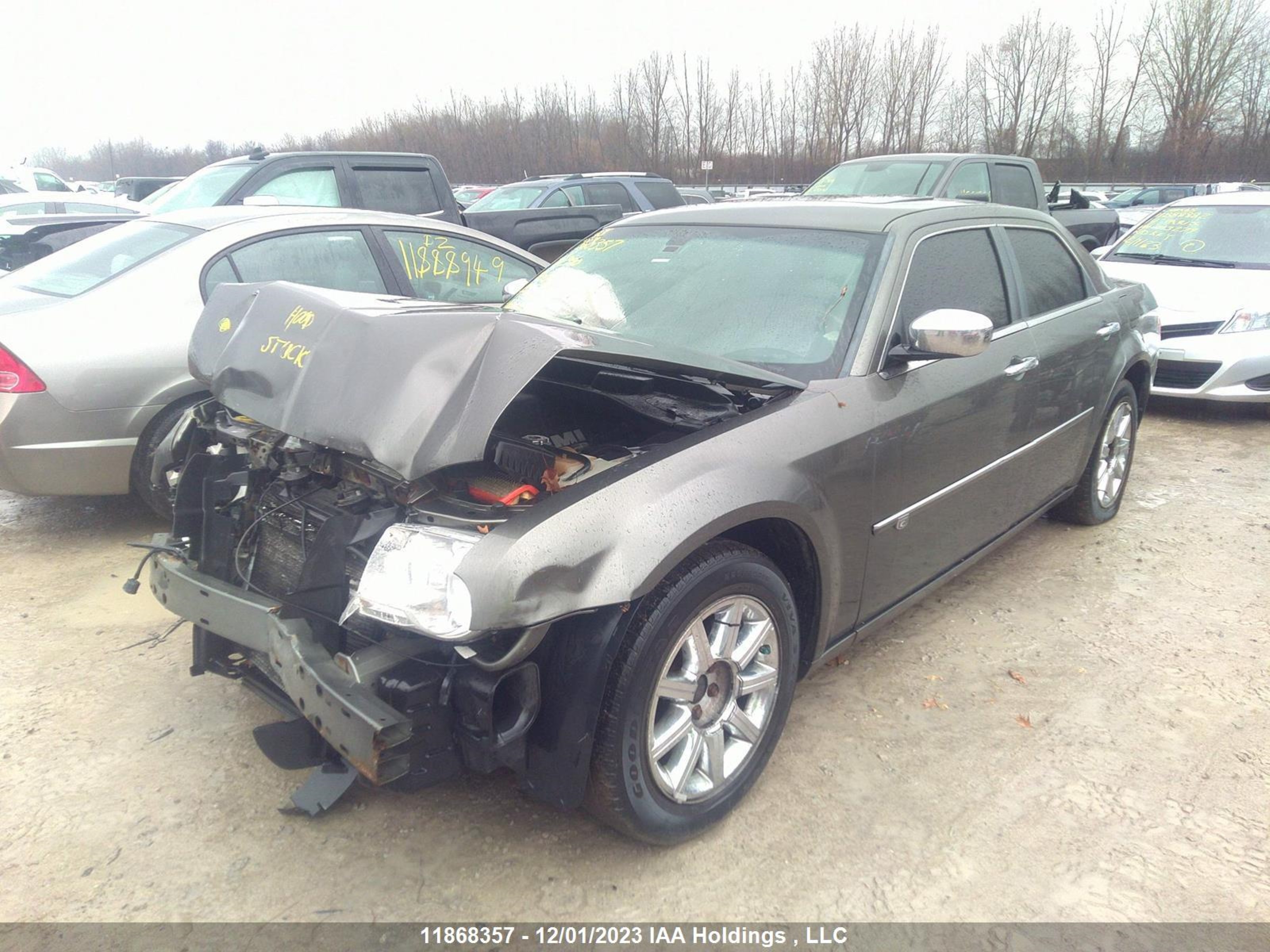 Photo 1 VIN: 2C3KA63H88H218628 - CHRYSLER 300C 