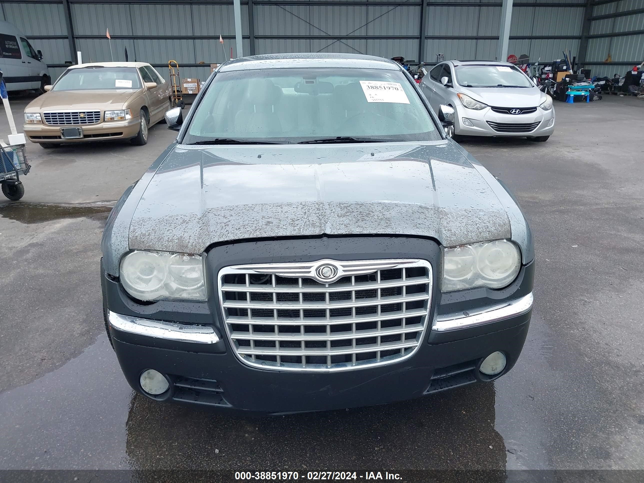 Photo 5 VIN: 2C3KA63H97H799023 - CHRYSLER 300C 