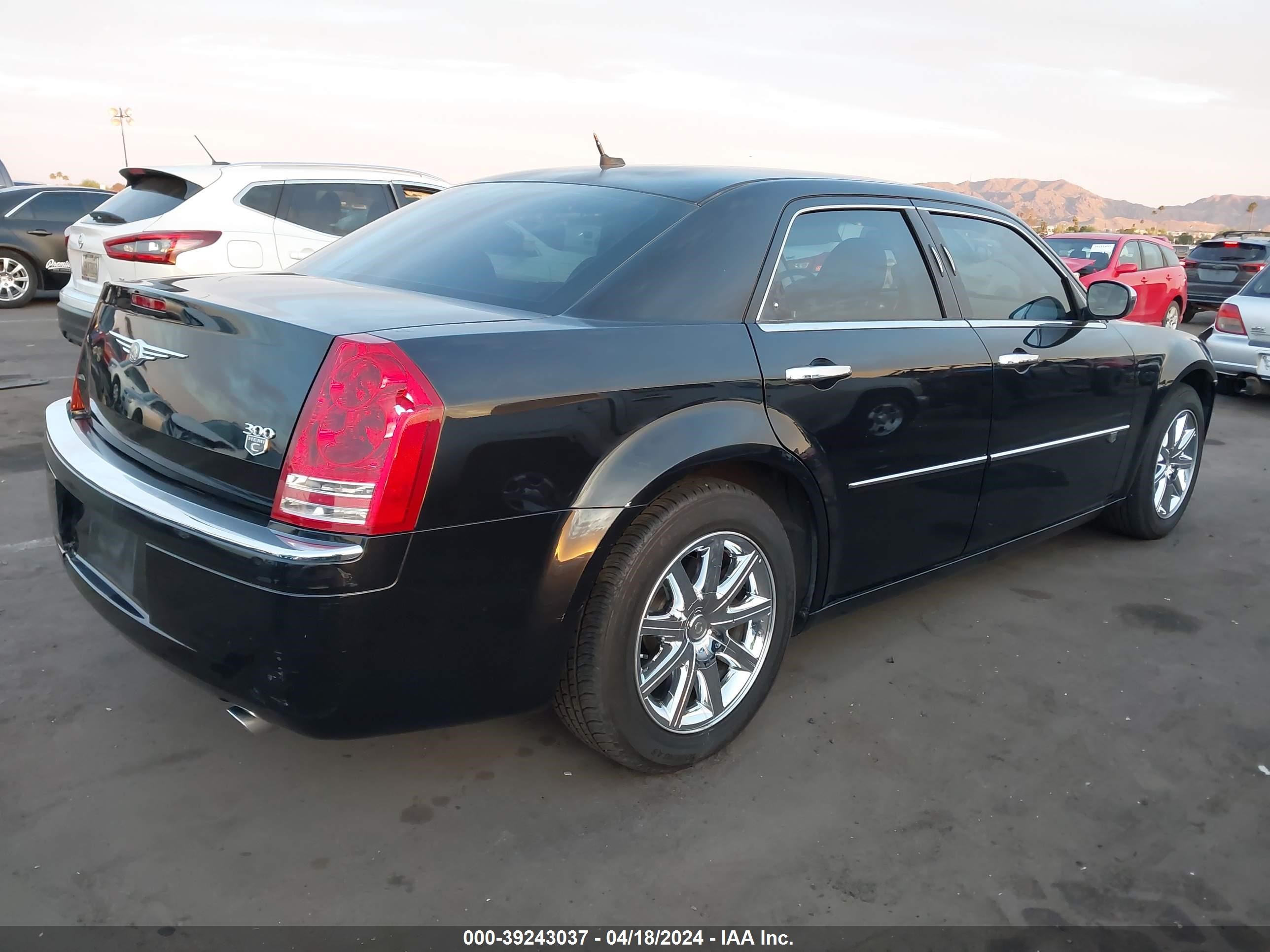 Photo 3 VIN: 2C3KA63H98H335781 - CHRYSLER 300C 