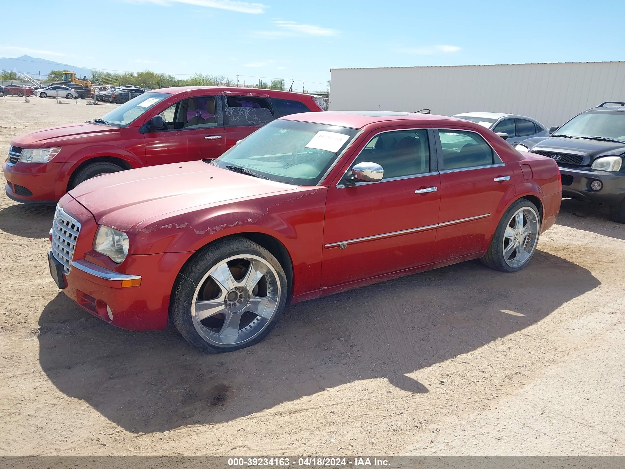 Photo 1 VIN: 2C3KA63HX88262579 - CHRYSLER 300C 