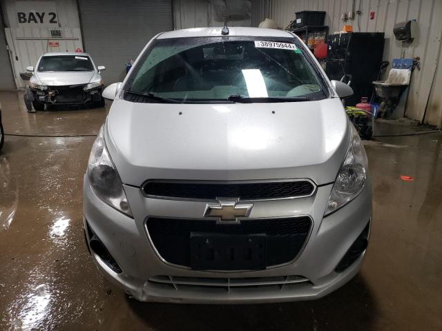 Photo 4 VIN: 2C3KA63T29H604158 - CHEVROLET SPARK 