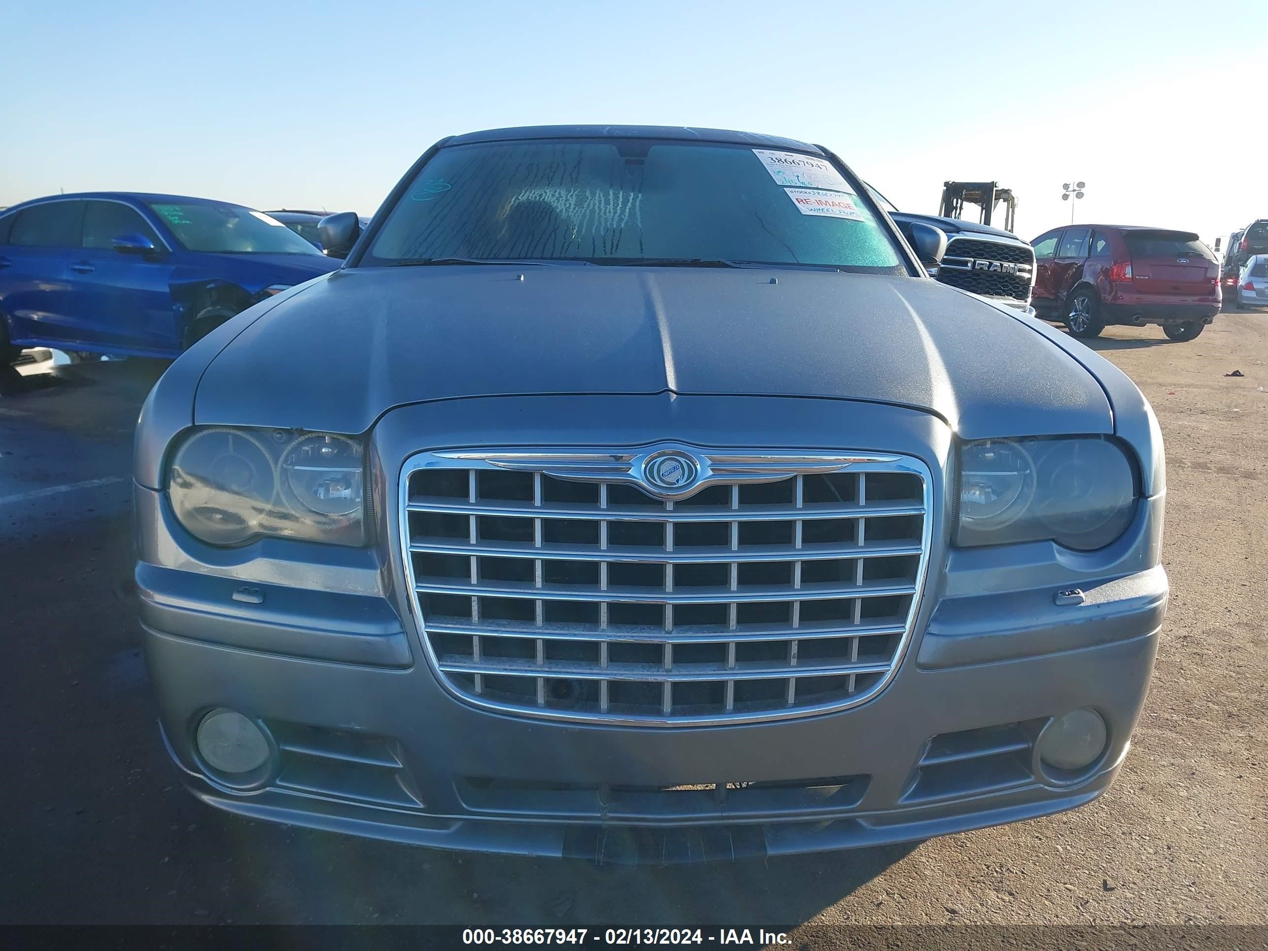 Photo 12 VIN: 2C3KA73W86H508868 - CHRYSLER 300C 