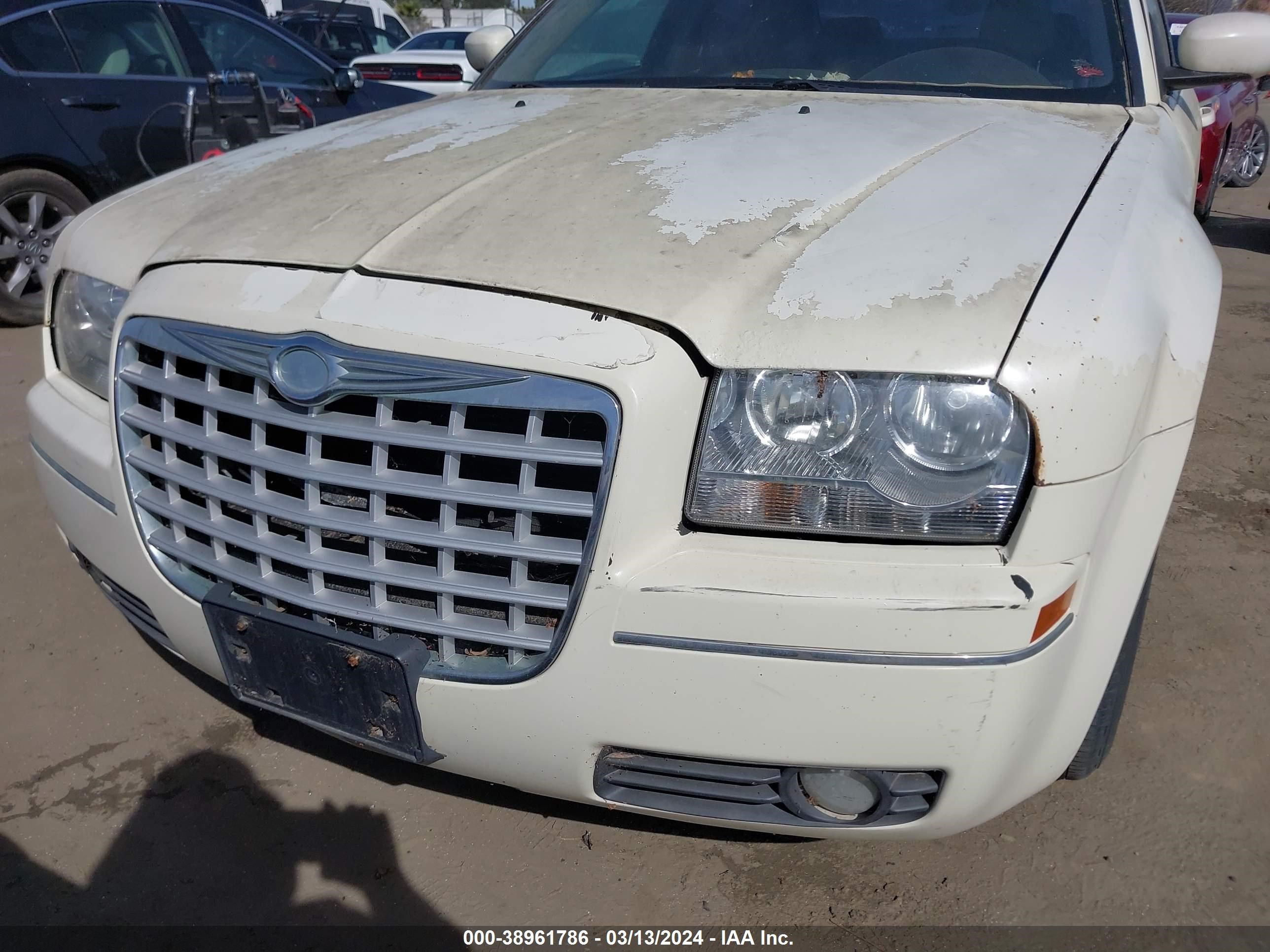 Photo 5 VIN: 2C3KK53G06H500869 - CHRYSLER 300 