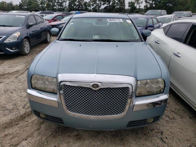 Photo 4 VIN: 2C3KK53G48H186226 - CHRYSLER 300 