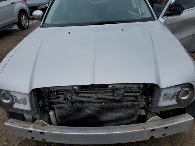 Photo 10 VIN: 2C3KK63H06H424925 - CHRYSLER 300 