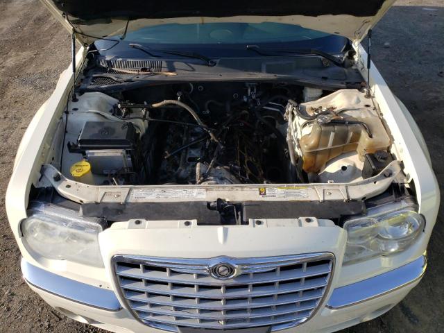 Photo 10 VIN: 2C3KK63H87H657811 - CHRYSLER 300 