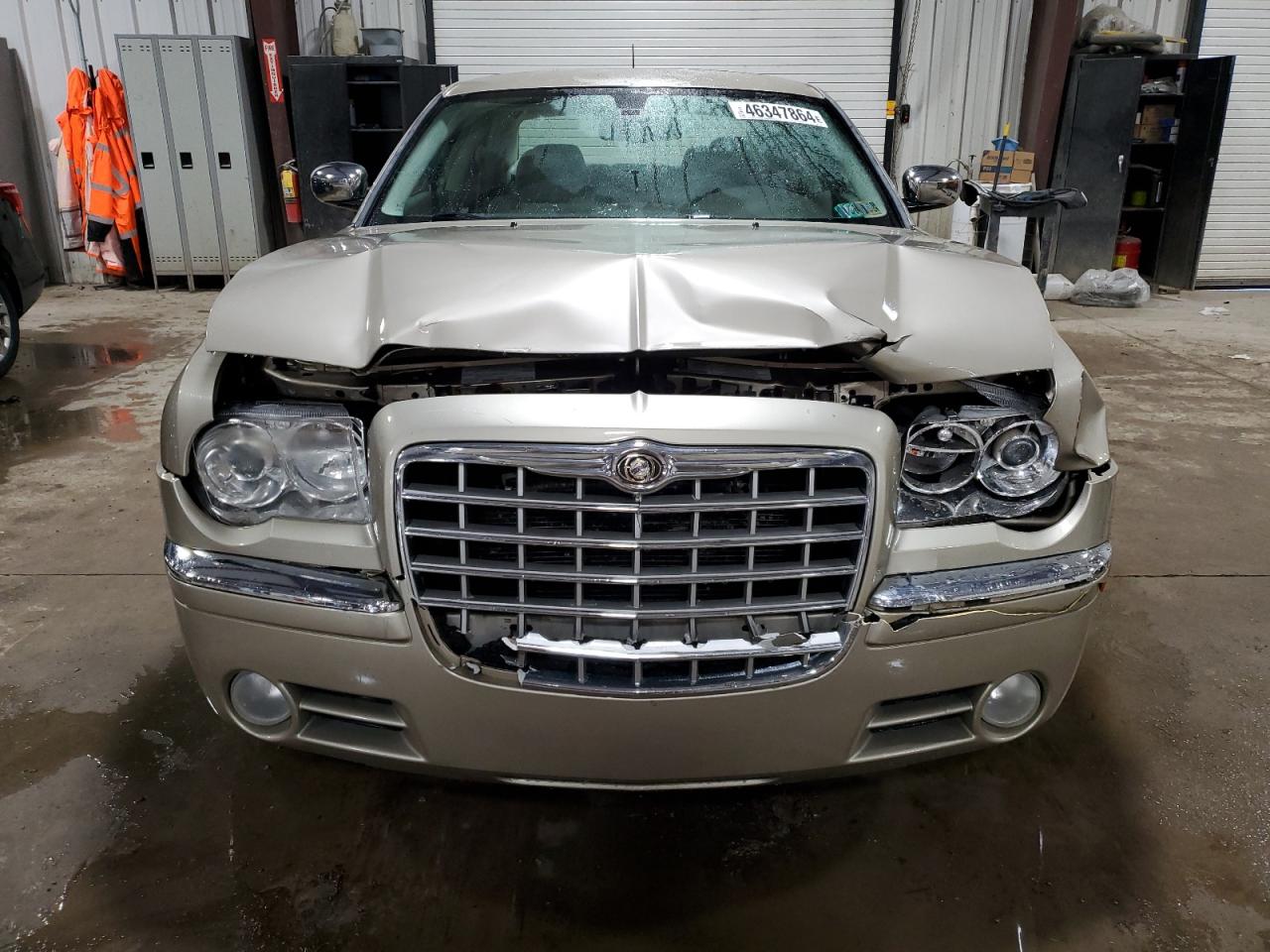 Photo 4 VIN: 2C3KK63H98H282173 - CHRYSLER 300 