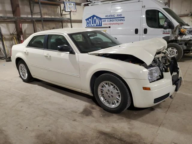 Photo 3 VIN: 2C3LA43R07H663784 - CHRYSLER 300 