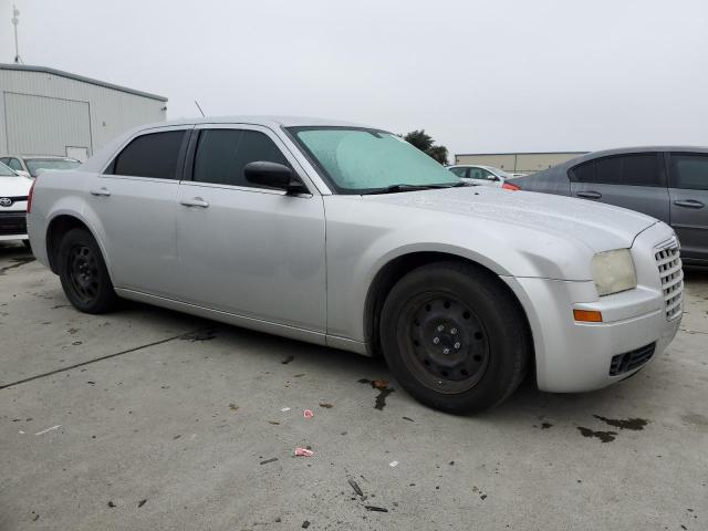 Photo 3 VIN: 2C3LA43R08H328932 - CHRYSLER 300 