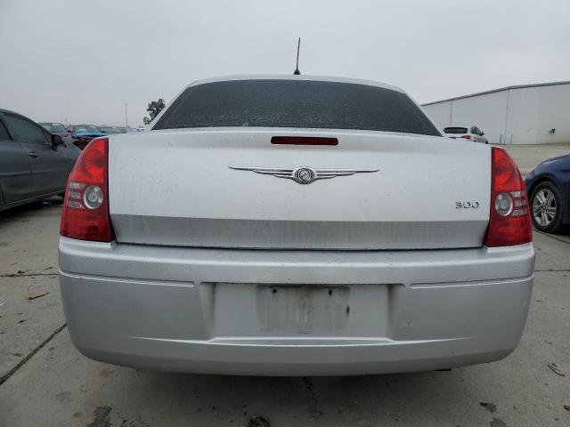 Photo 5 VIN: 2C3LA43R08H328932 - CHRYSLER 300 