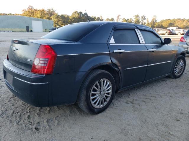 Photo 2 VIN: 2C3LA43R18H121353 - CHRYSLER 300 LX 