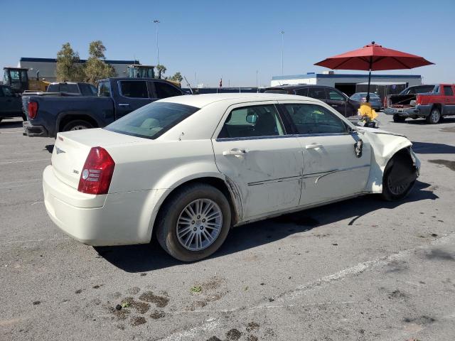 Photo 2 VIN: 2C3LA43R28H146570 - CHRYSLER 300 LX 