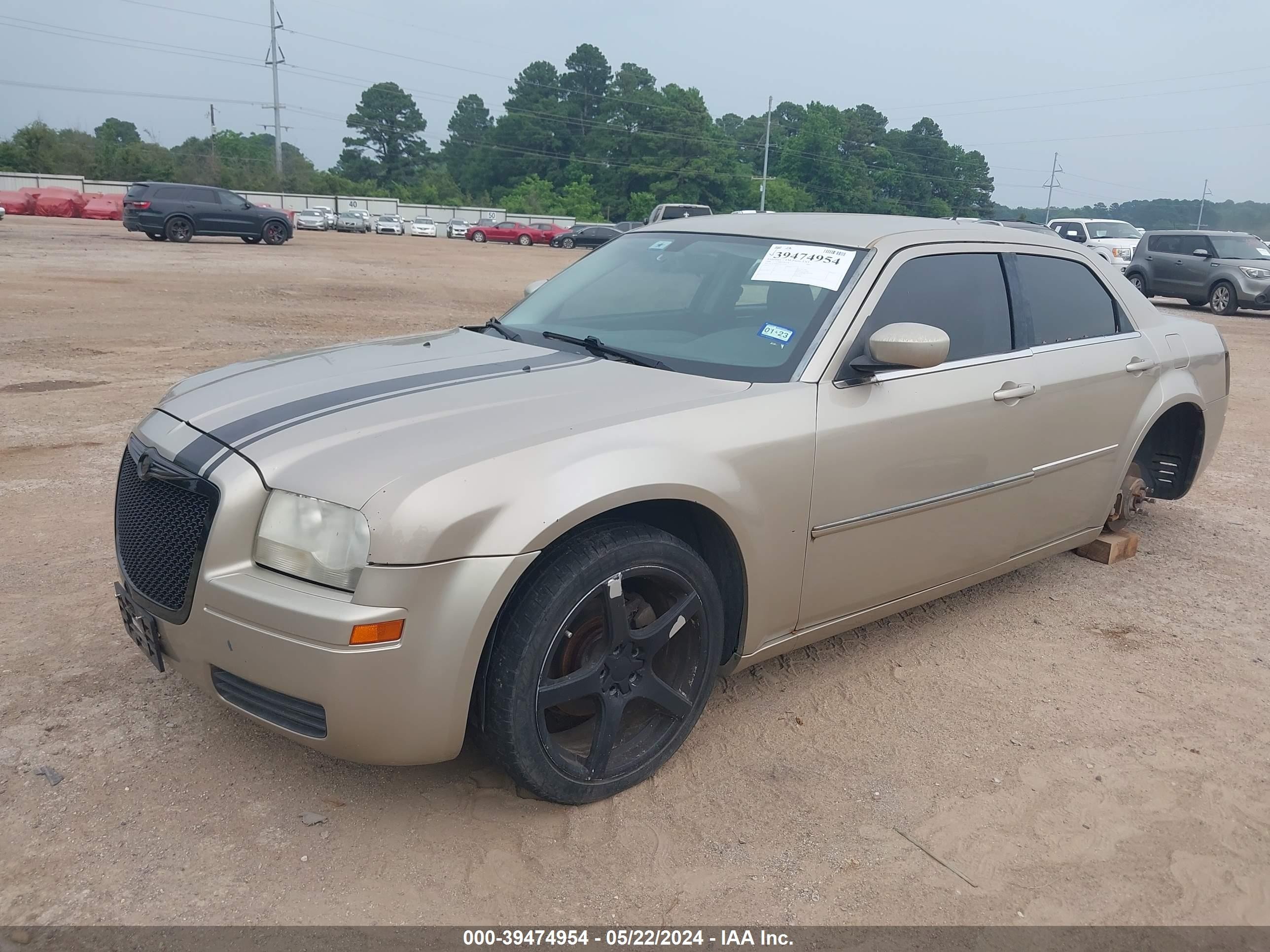 Photo 1 VIN: 2C3LA43R58H217471 - CHRYSLER 300 