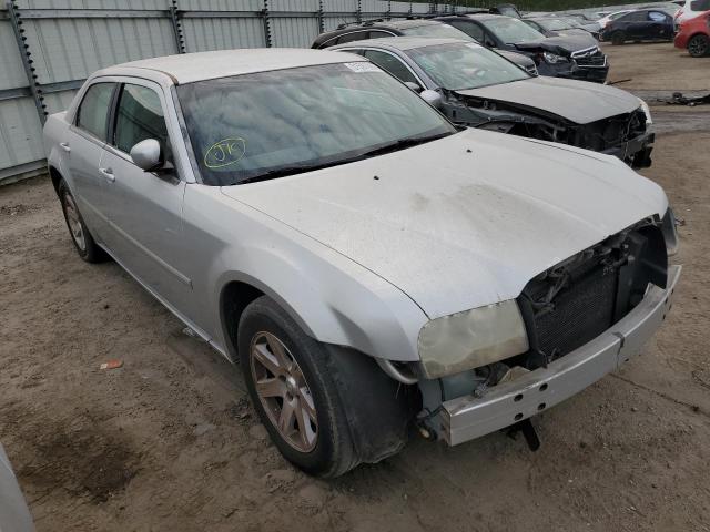 Photo 3 VIN: 2C3LA43R87H648773 - CHRYSLER 300 