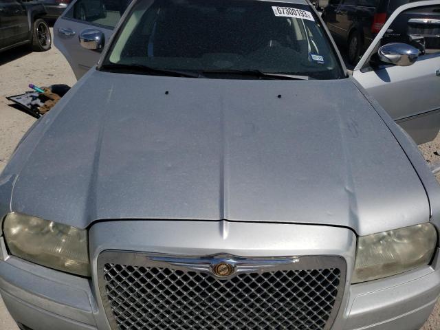 Photo 10 VIN: 2C3LA43R88H217092 - CHRYSLER 300 LX 