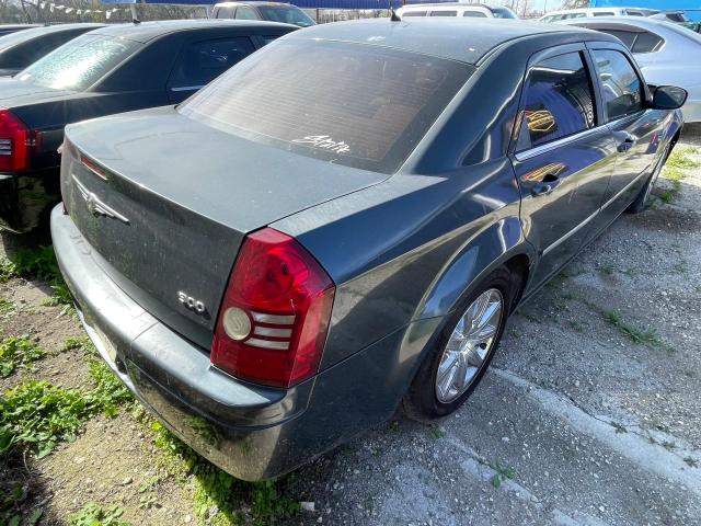 Photo 3 VIN: 2C3LA43R98H121472 - CHRYSLER 300 