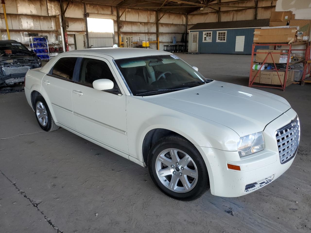 Photo 3 VIN: 2C3LA43RX7H670080 - CHRYSLER 300 