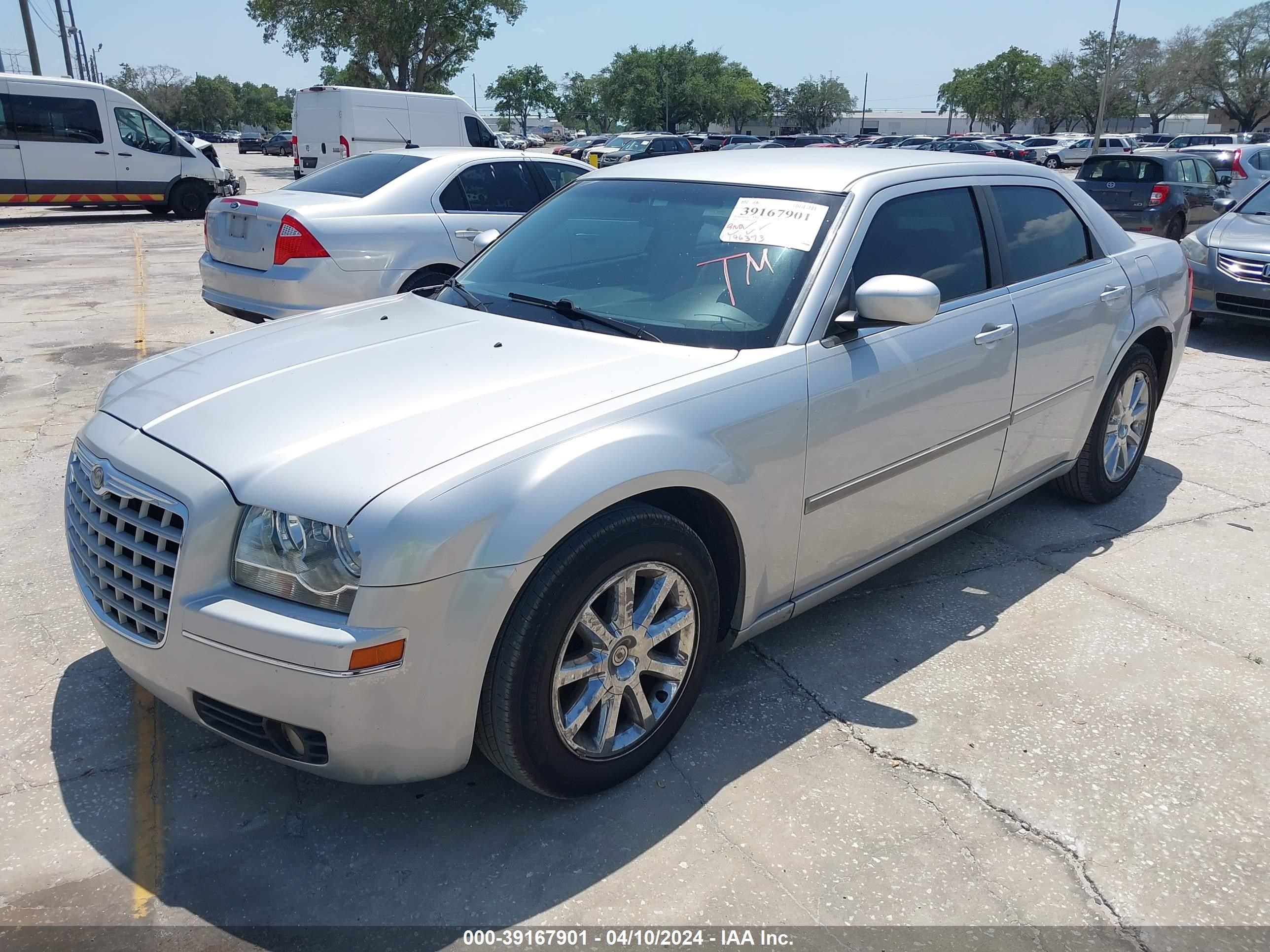 Photo 1 VIN: 2C3LA53G17H658100 - CHRYSLER 300 