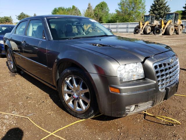 Photo 3 VIN: 2C3LA53G18H295704 - CHRYSLER 300 