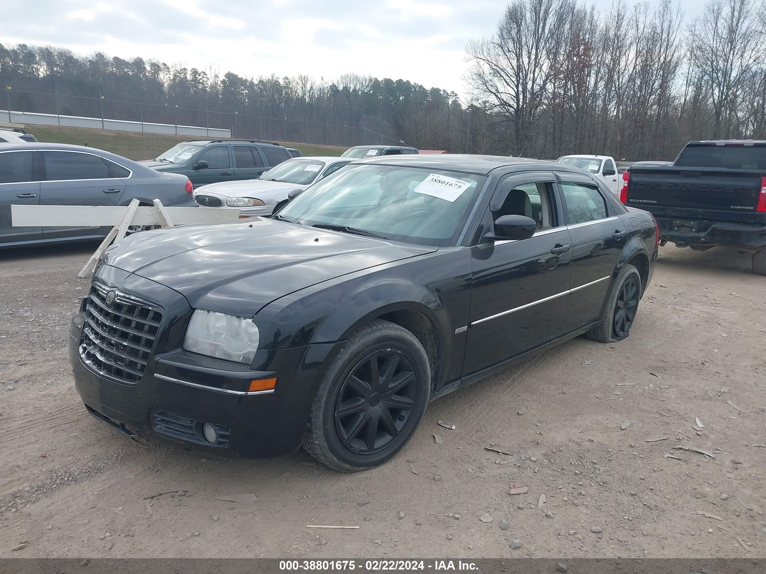 Photo 1 VIN: 2C3LA53G28H147125 - CHRYSLER 300 