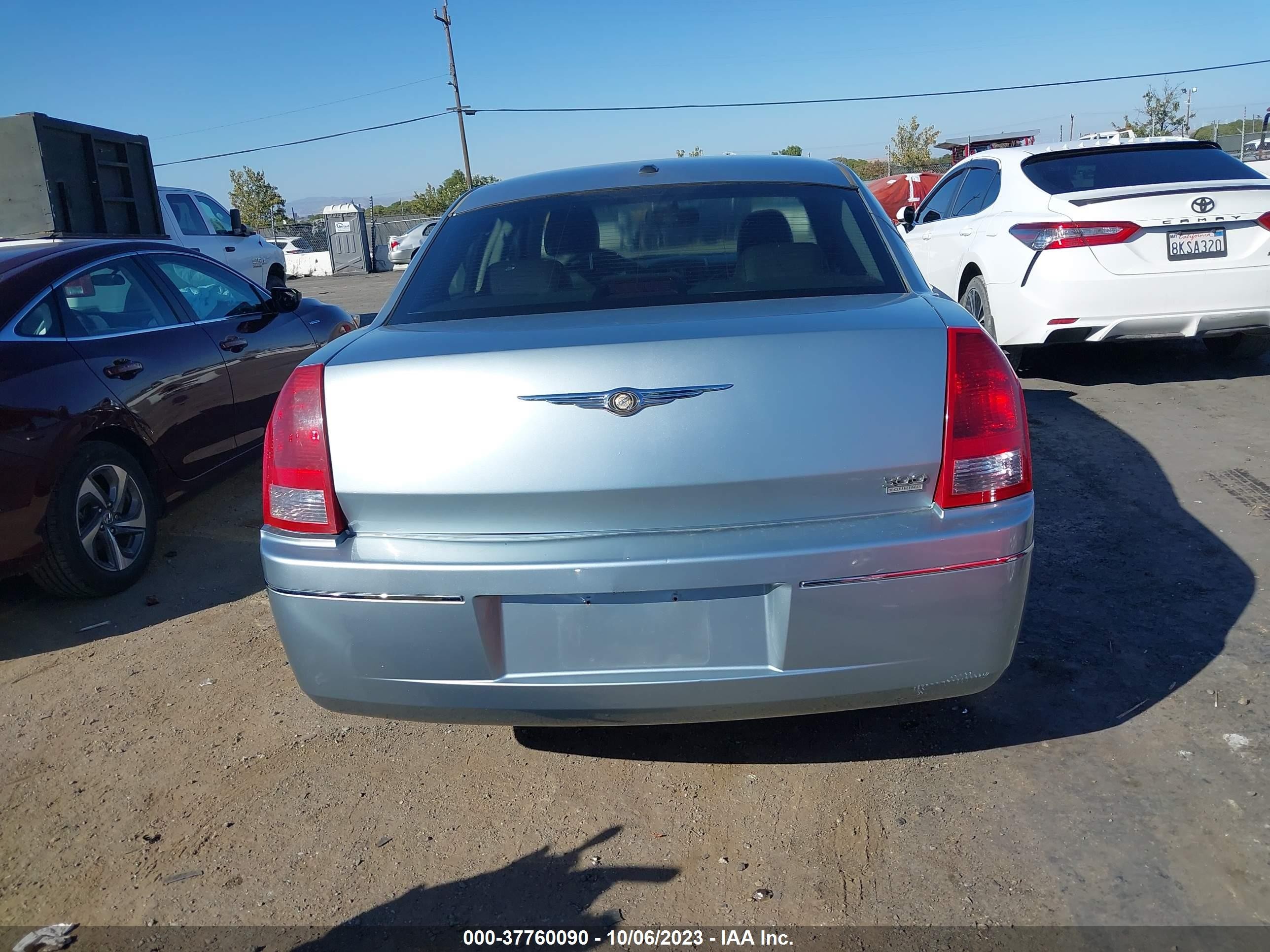 Photo 15 VIN: 2C3LA53G36H320776 - CHRYSLER 300 