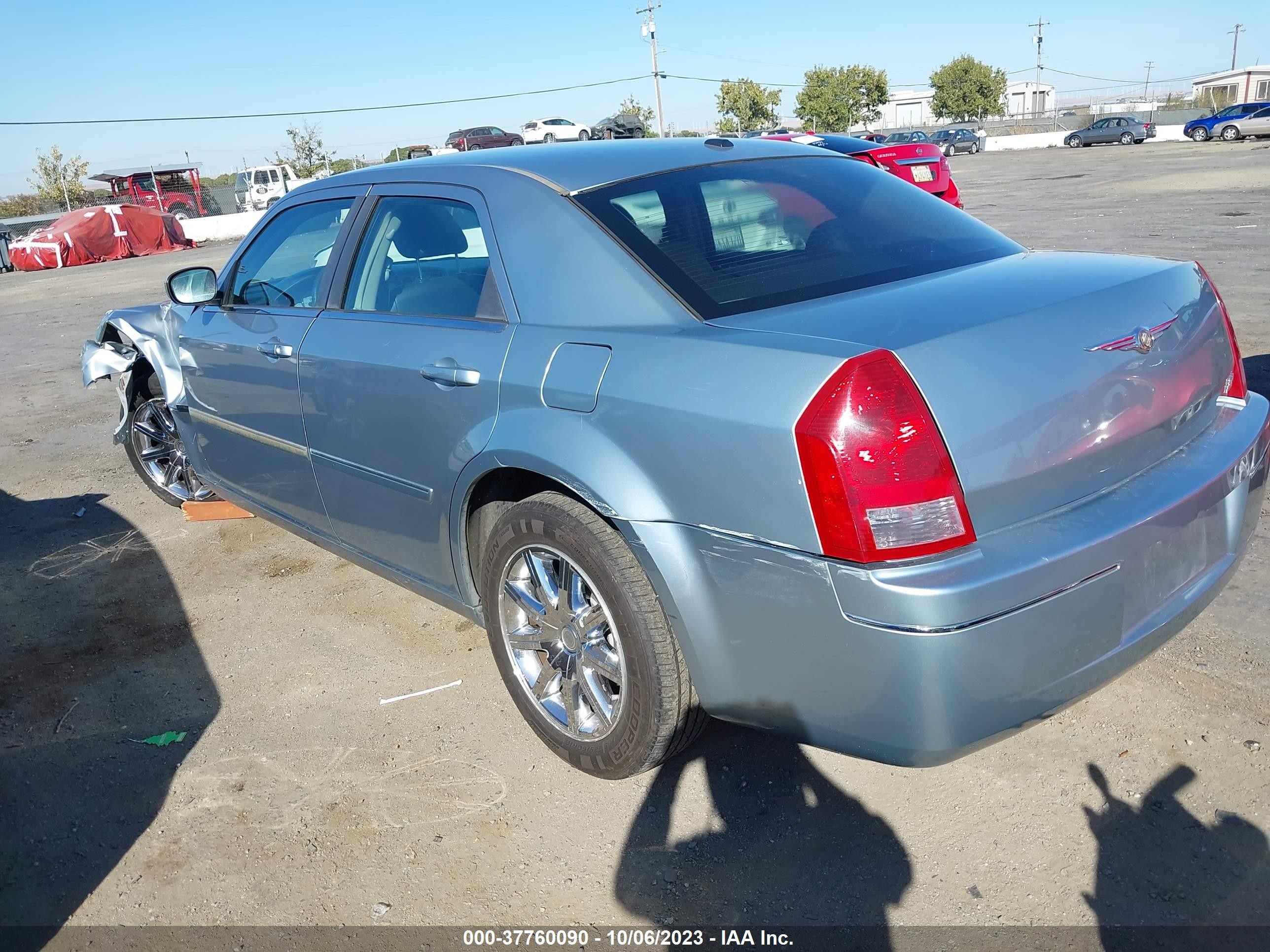 Photo 2 VIN: 2C3LA53G36H320776 - CHRYSLER 300 